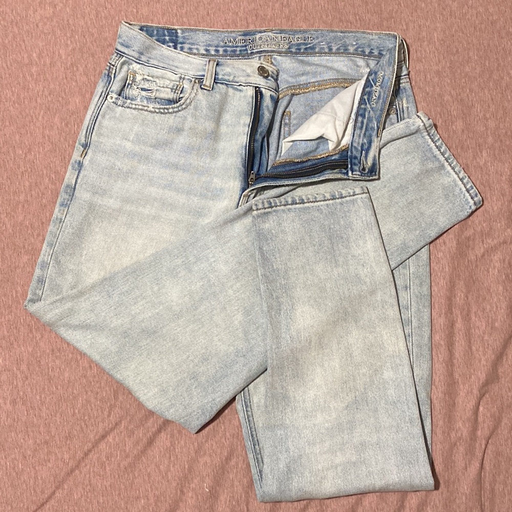 AE Mom Jean